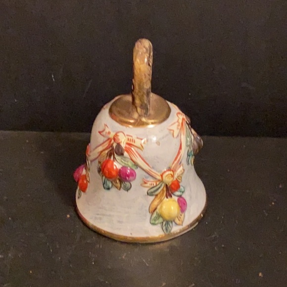 Vintage Hand Made Italy R. Capodimonte Porcelain Bows & Fruit Bell 4" 1535/471 - Picture 2 of 4